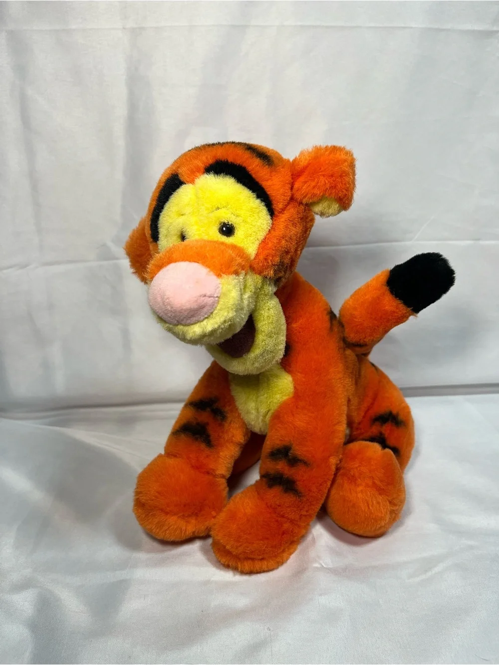 Vintage‎ Walt Disney Tigger 10” Sitting Plush Stuffed Animal Toy Winnie the Pooh